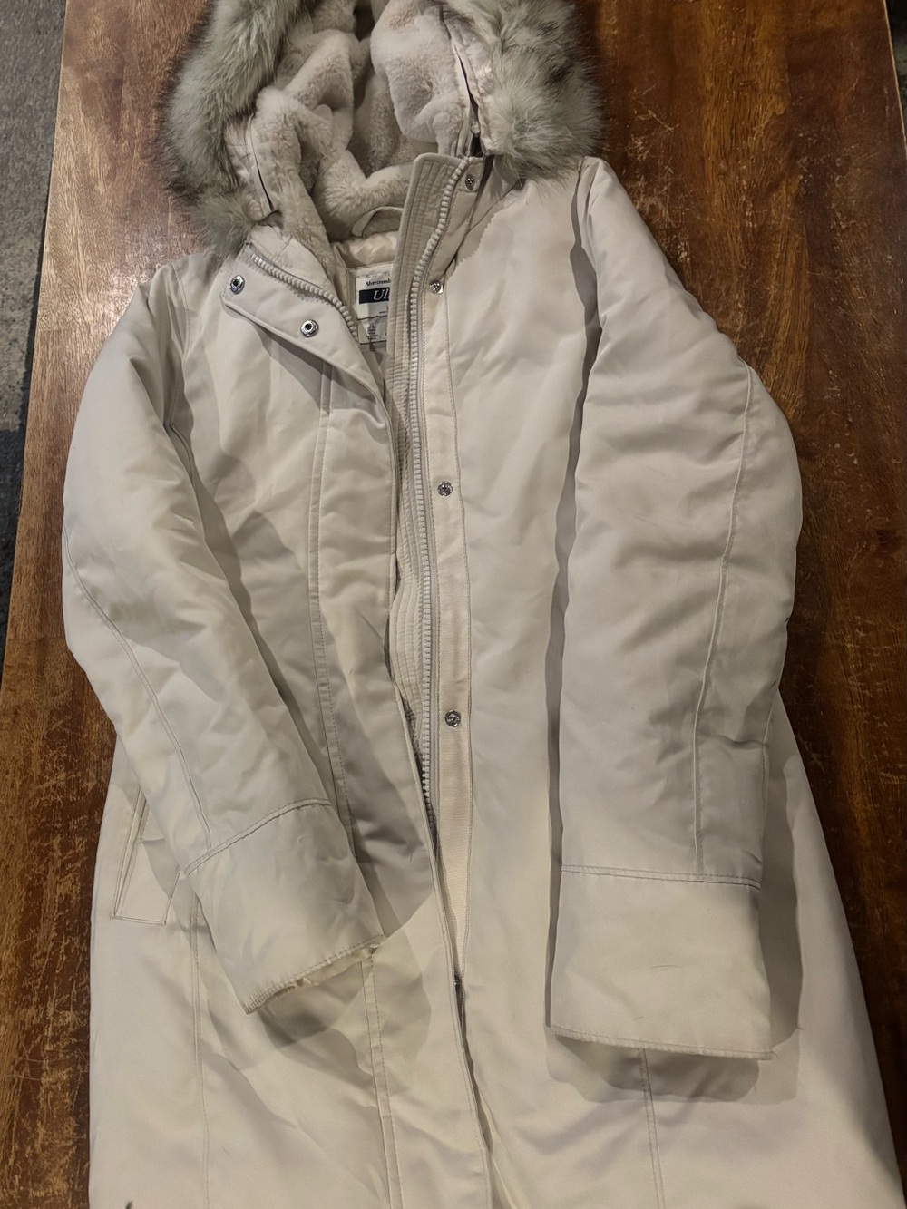 Abercrombie & Fitch Light Cream Hooded Puffer Coat with Faux Fur Trim